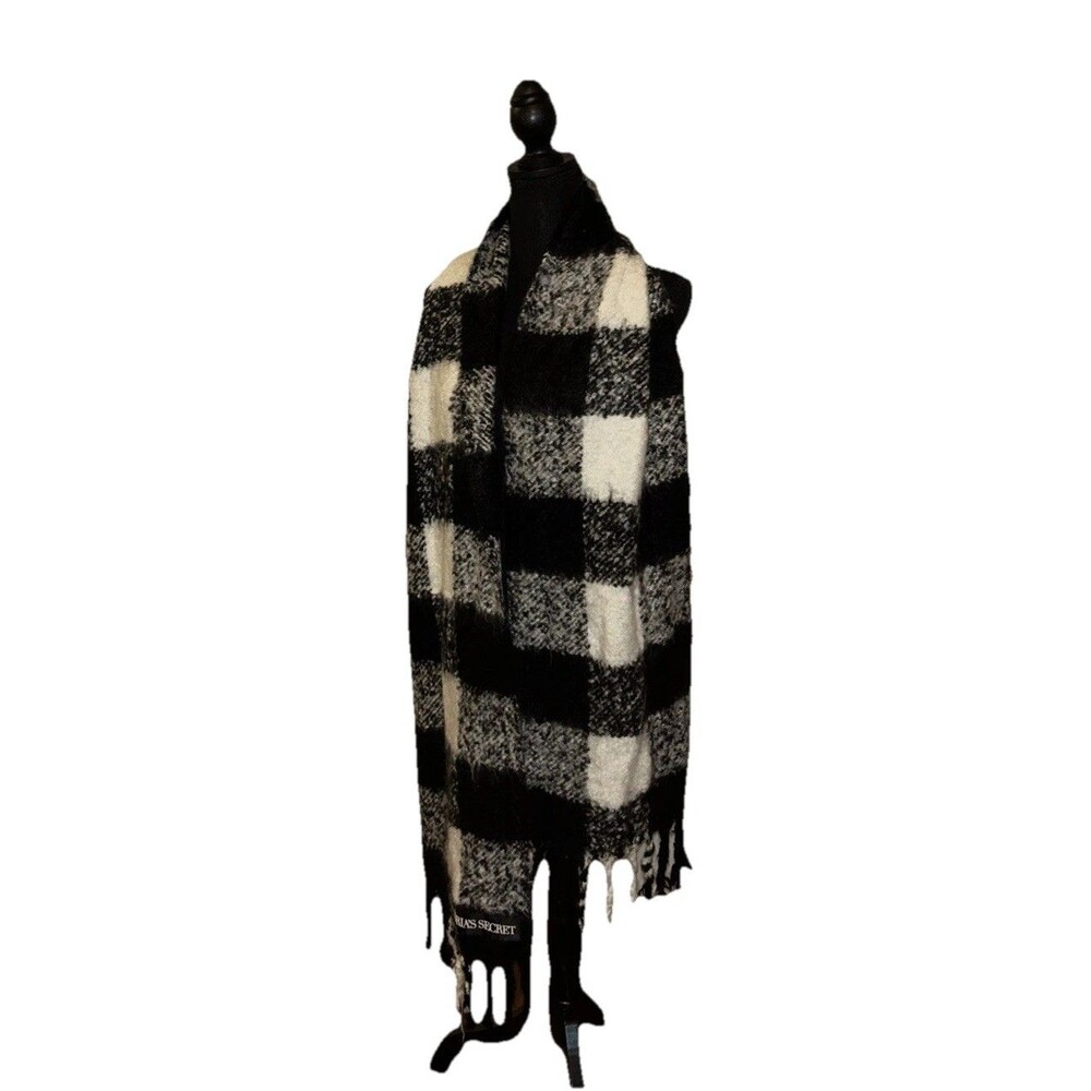 Victorias Secret Acrylic Scarf Black White Plaid Fringe Scarf